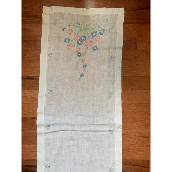 Vintage Floral Embroidered Linen Table Runner - 41" x 14.5" - Charming Handcraft - Picture 3 of 8